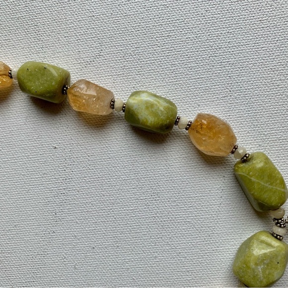 Vintage Chunky Gemstone Necklace Yellow Citrine Crystals Green Serpentine 24" - Picture 11 of 13